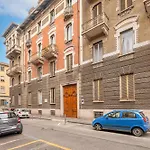 Saluzzo 56 Apartment - Porta Nuova - Metro Marconi